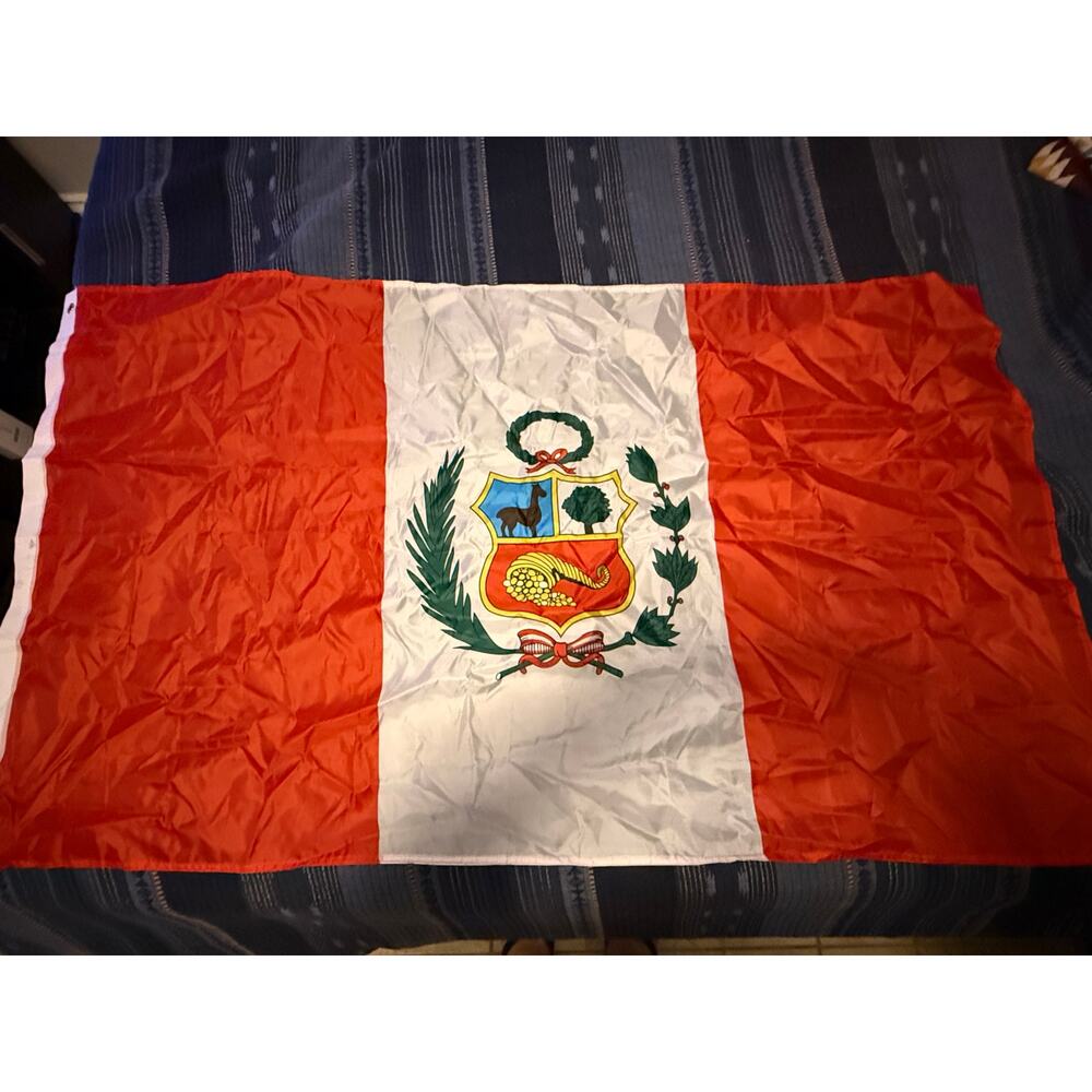 Peru Flag 3x5 ft – Polyester with National Emblem